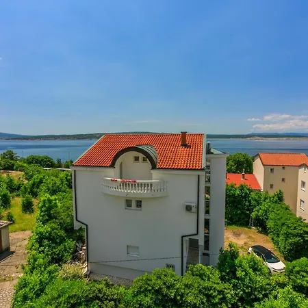 Podvezanec * Crikvenica