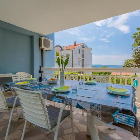 Apartment Podvezanec *