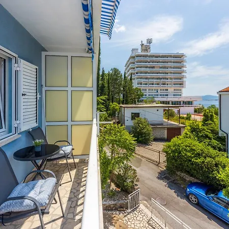 Podvezanec * Crikvenica