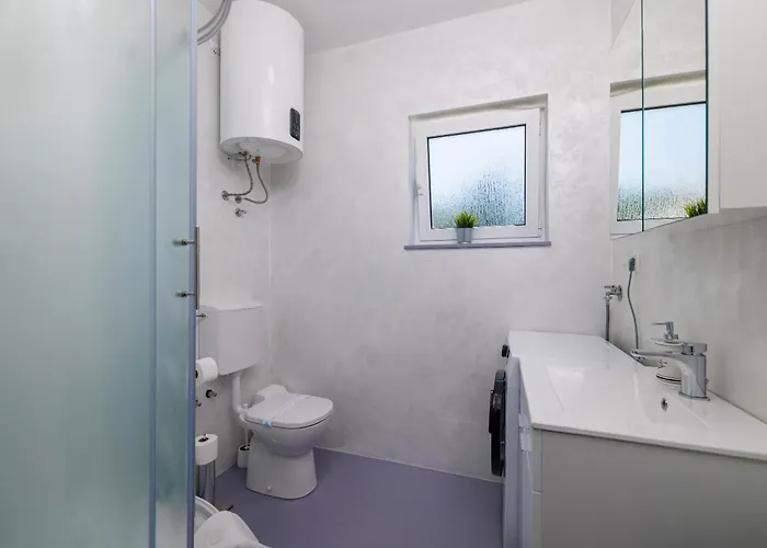 Podvezanec Apartment