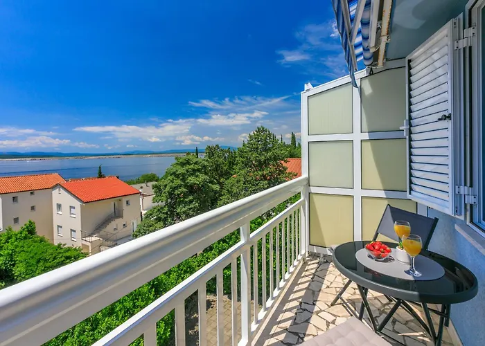 Podvezanec * Crikvenica