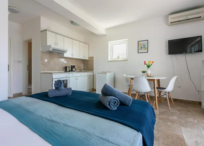 Podvezanec Apartment Crikvenica