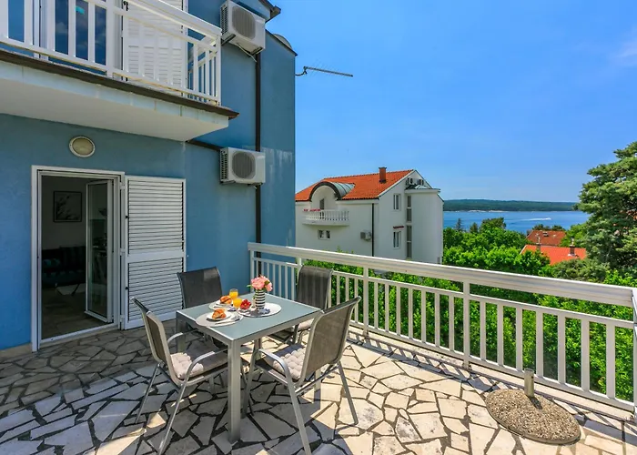 Podvezanec * Crikvenica